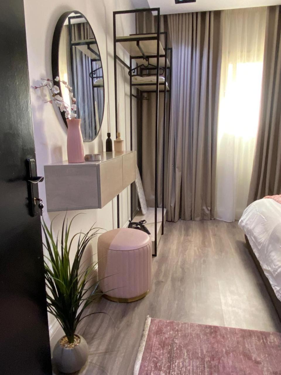 Apartment عملية في حطين بغرفة وصالة Riyadh